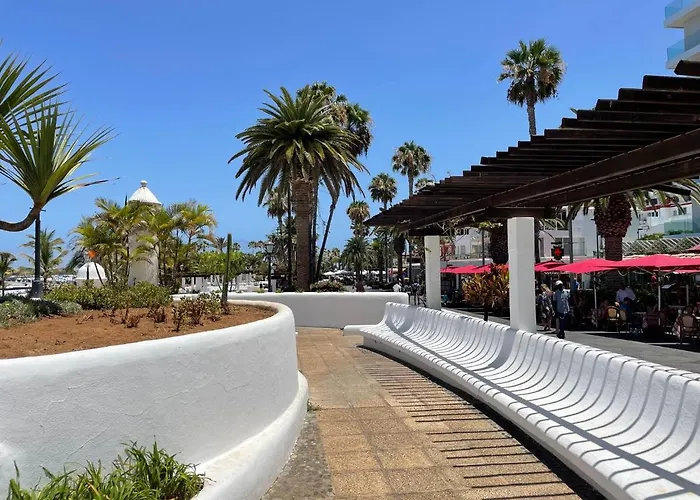 Club By Grupo Compostelana 8